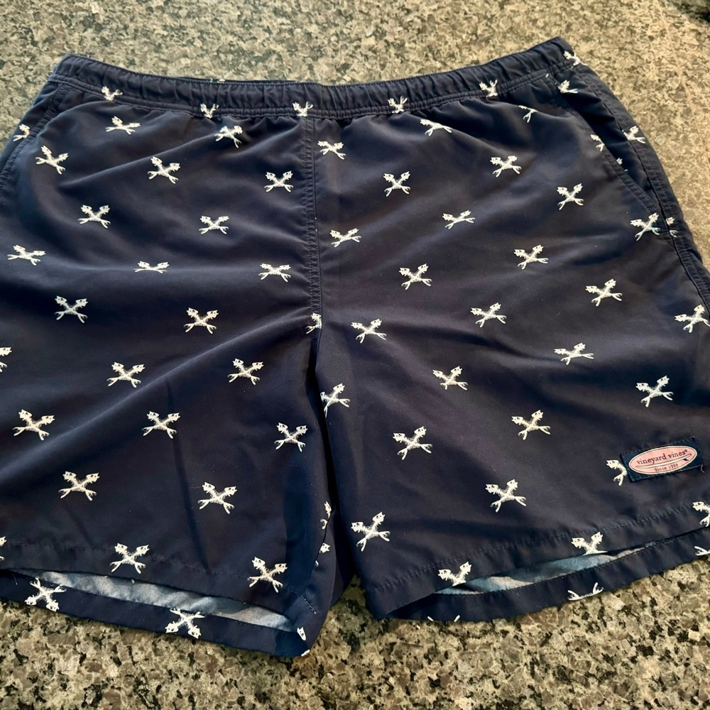 Vineyard Vines Navy Swim Trunks with White Crossbones Men’s Size Large
